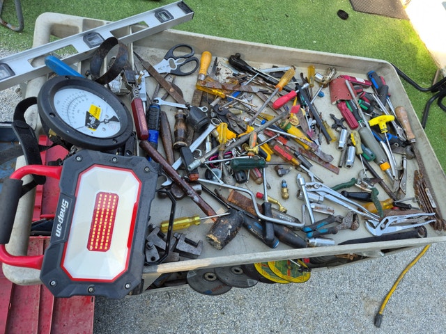 TOOLS, toolbox full misc. bulk deal working and non working tool - photo 2