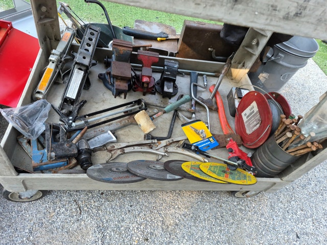 TOOLS, toolbox full misc. bulk deal working and non working tool - photo 4
