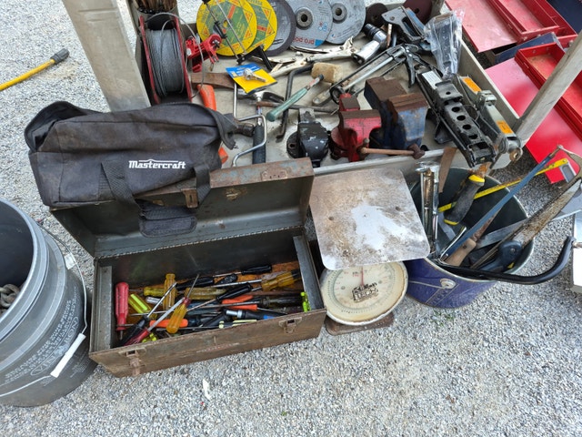 TOOLS, toolbox full misc. bulk deal working and non working tool - photo 5
