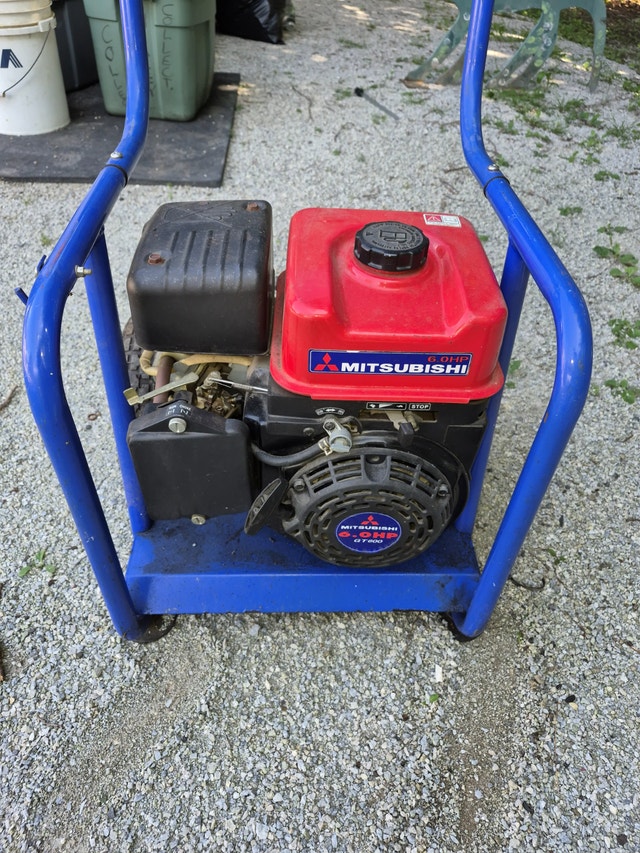 Mitsubishi 6HP engine from pressure washer
