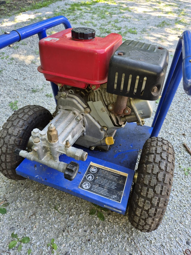 Mitsubishi 6HP engine from pressure washer - photo 4