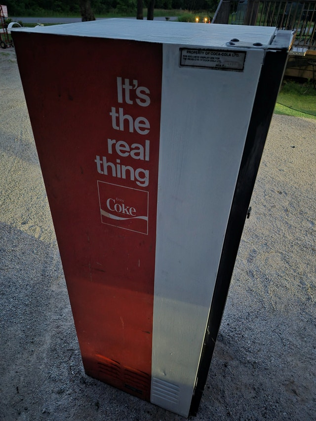 Vintage Coca‑Cola Ideal Venders C120A – Canadian‑Built - photo 5