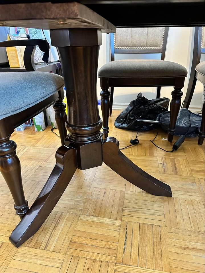 Leon’s Solid Wood Dining Table Set with 6 Chairs - photo 2