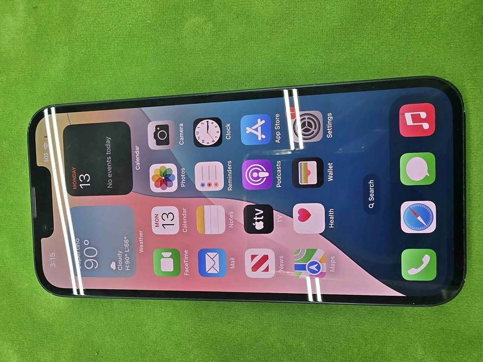 Apple iPhone 13 128GB Unlocked – Great Condition