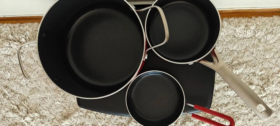 Red Volcano 3-Pc Cookware Ceramic Nonstick Set (Perfect Insides) - photo 2