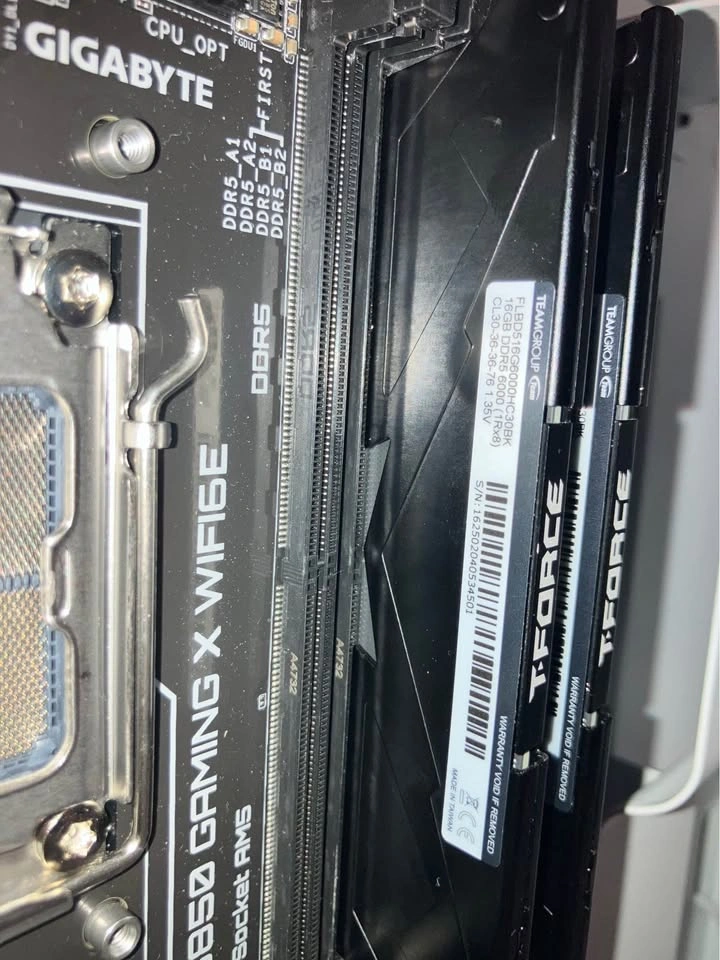PC Building Bundle: NZXT H5 Flow, Gigabyte B850, 750W PSU, 32GB - photo 5
