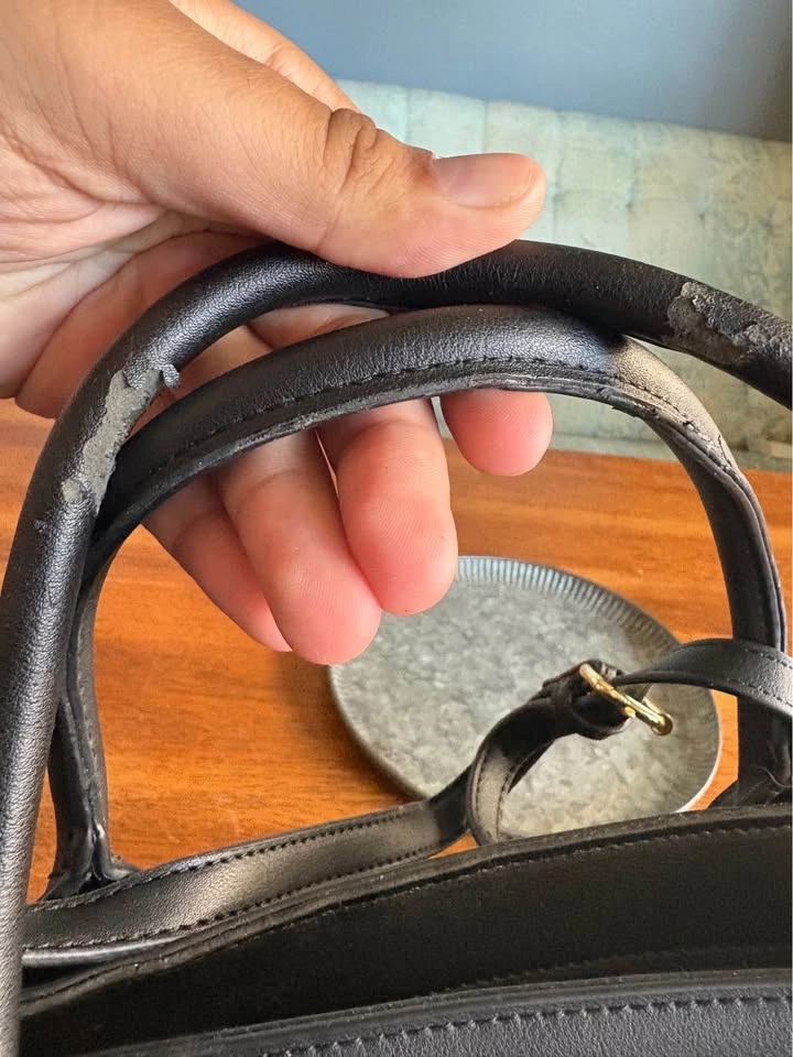 Steve Madden Tote with Gold Hardware - photo 3