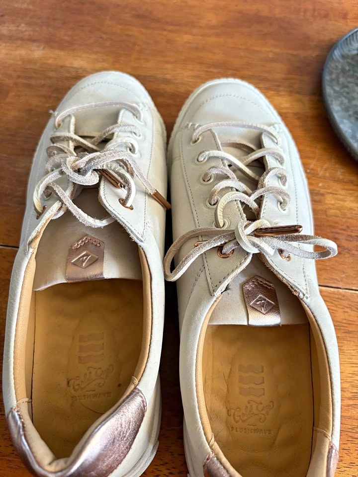 Women’s Sperry Gold Cup Anchor Plushwave Shoes US Size 12