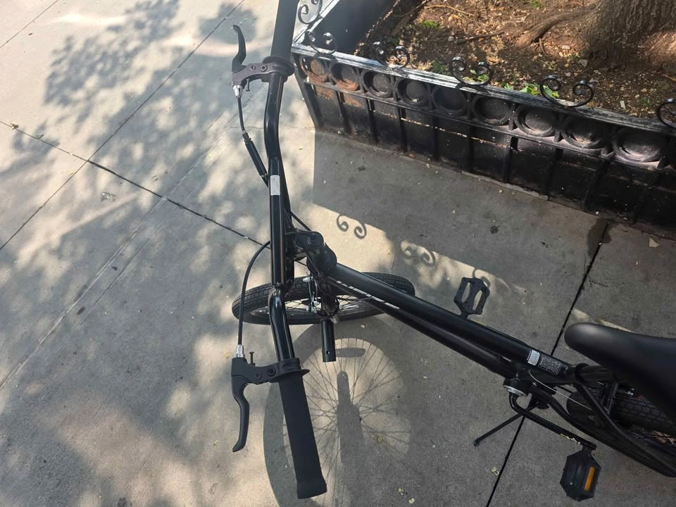 Like New WEIZE 20" BMX Bike – Barely Used - photo 2