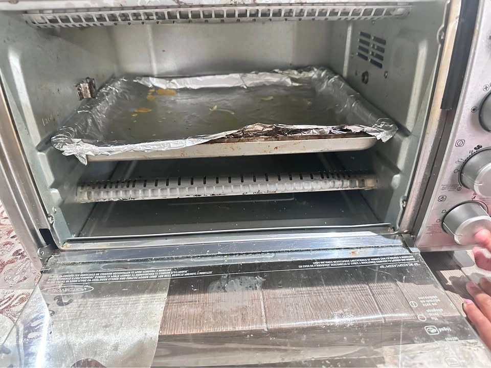 Black+Decker Convection Toaster Oven - photo 2