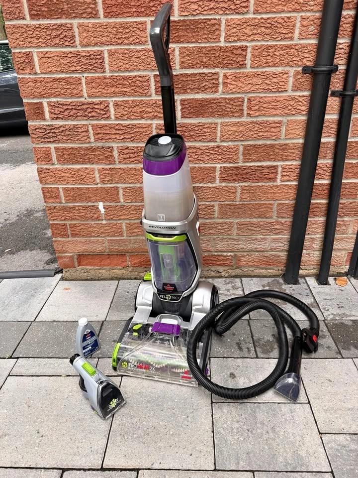 BISSELL ProHeat 2X Revolution Pet Pro Carpet Cleaner