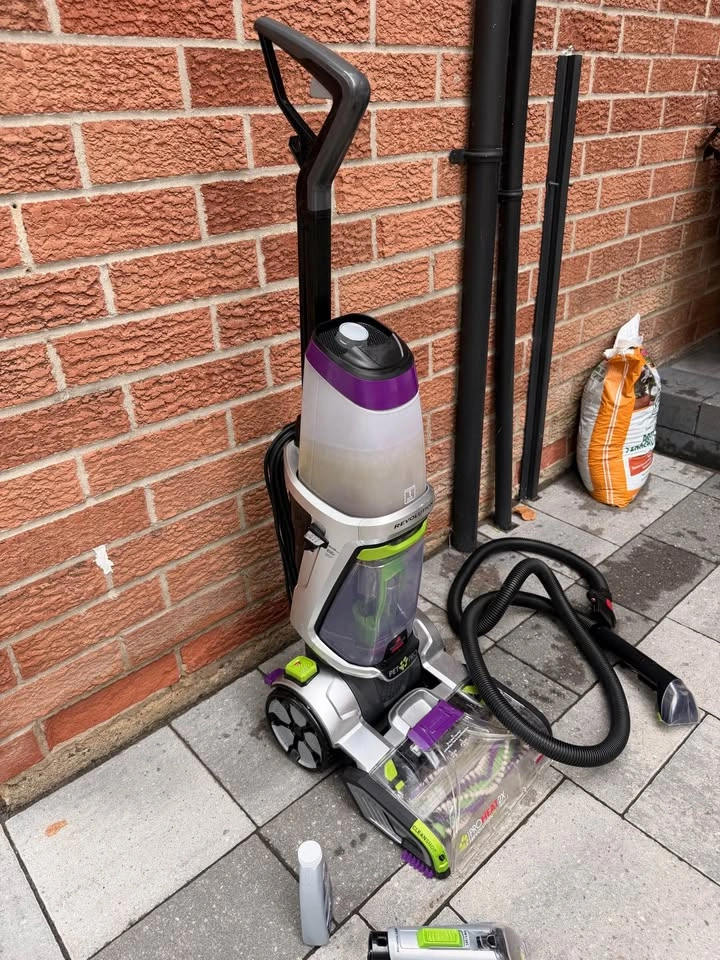 BISSELL ProHeat 2X Revolution Pet Pro Carpet Cleaner - photo 2