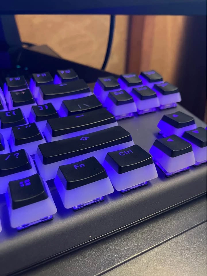 SteelSeries Apex Pro TKL — Mechanical Keyboard, RGB, New Keycaps - photo 2