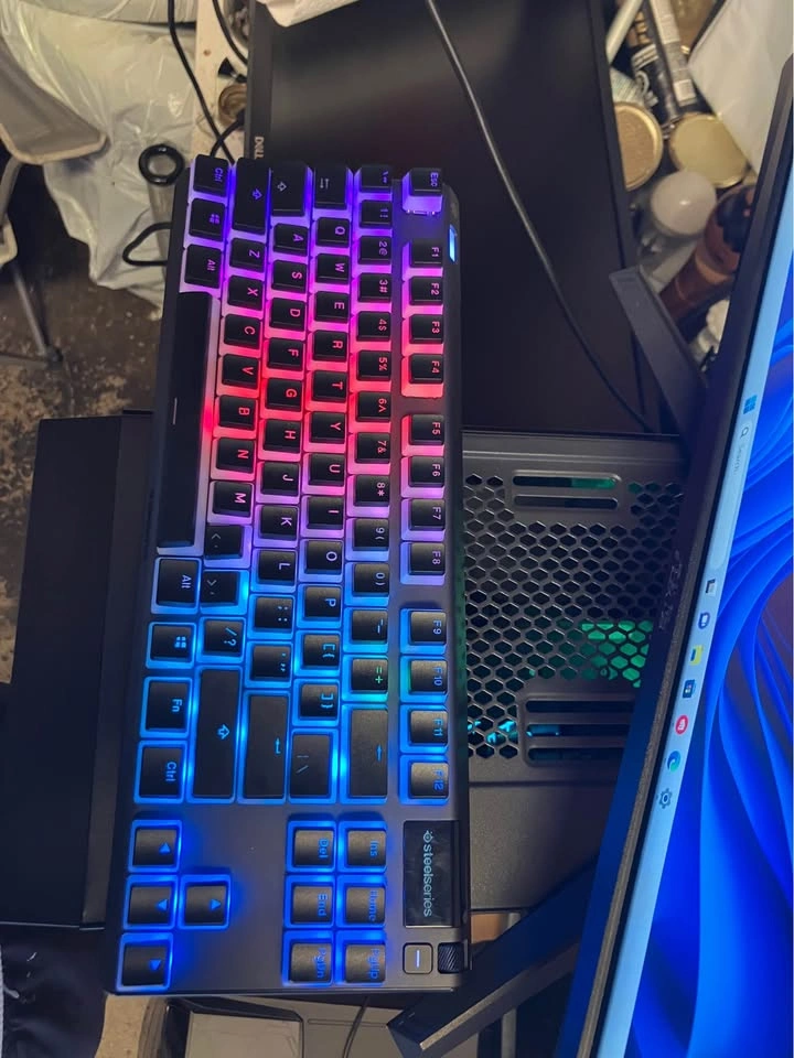 SteelSeries Apex Pro TKL — Mechanical Keyboard, RGB, New Keycaps - photo 5
