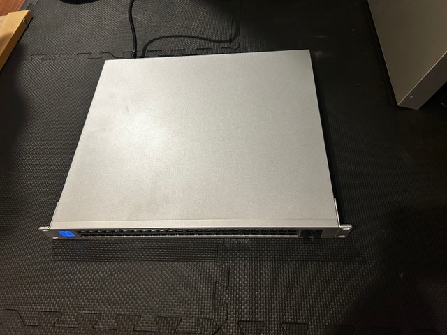 Ubiquiti UniFi USW Pro 48 PoE - photo 2