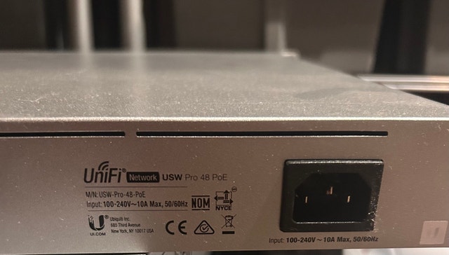 Ubiquiti UniFi USW Pro 48 PoE - photo 4
