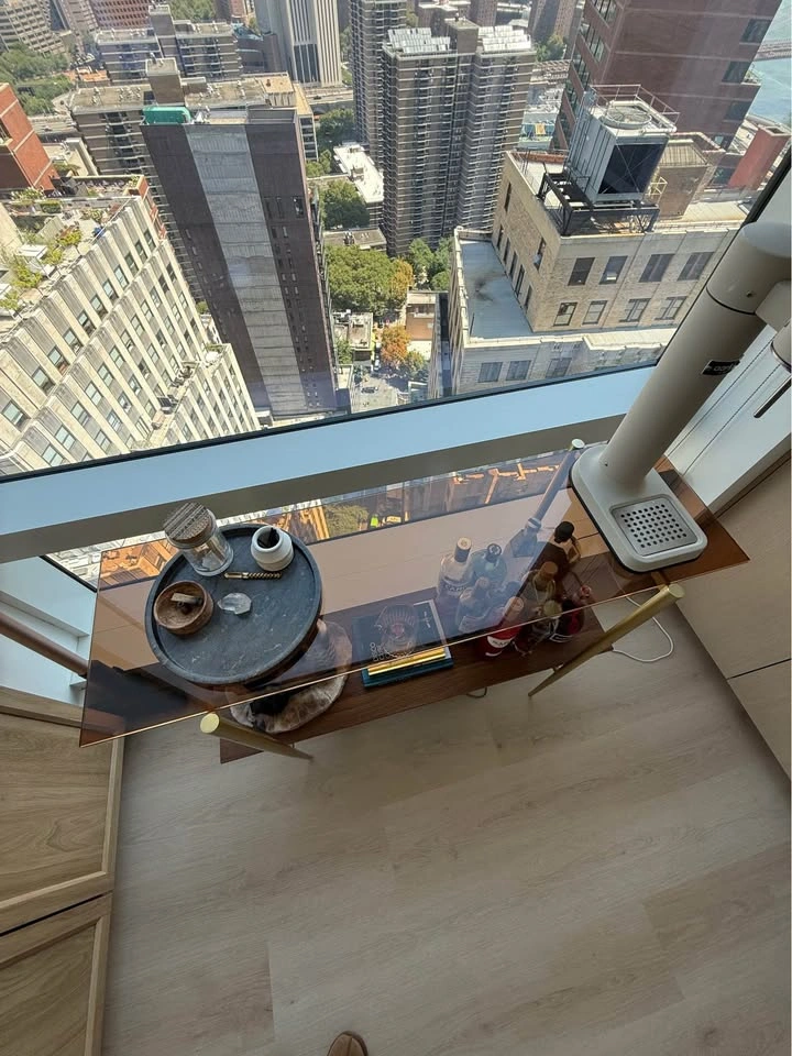 Amber Glass Top Console Table - photo 4