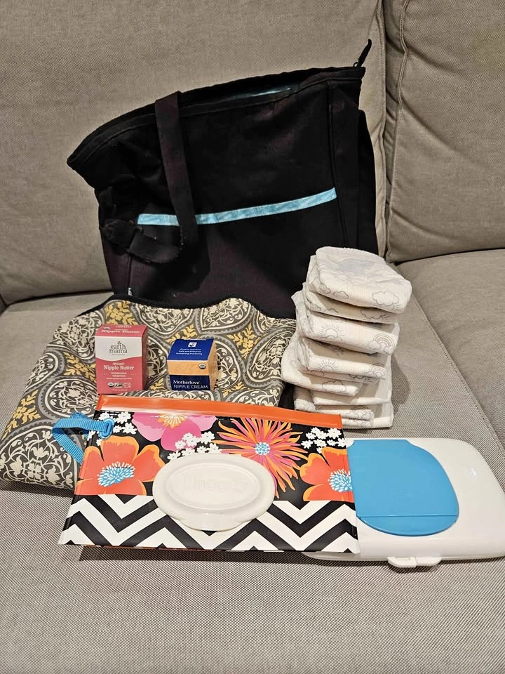 NB Diapers, Bag, Pad, Wipes, Cream Bundle