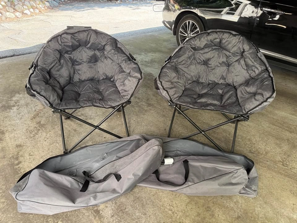 Mac sports padded folding moon chairs - photo 2