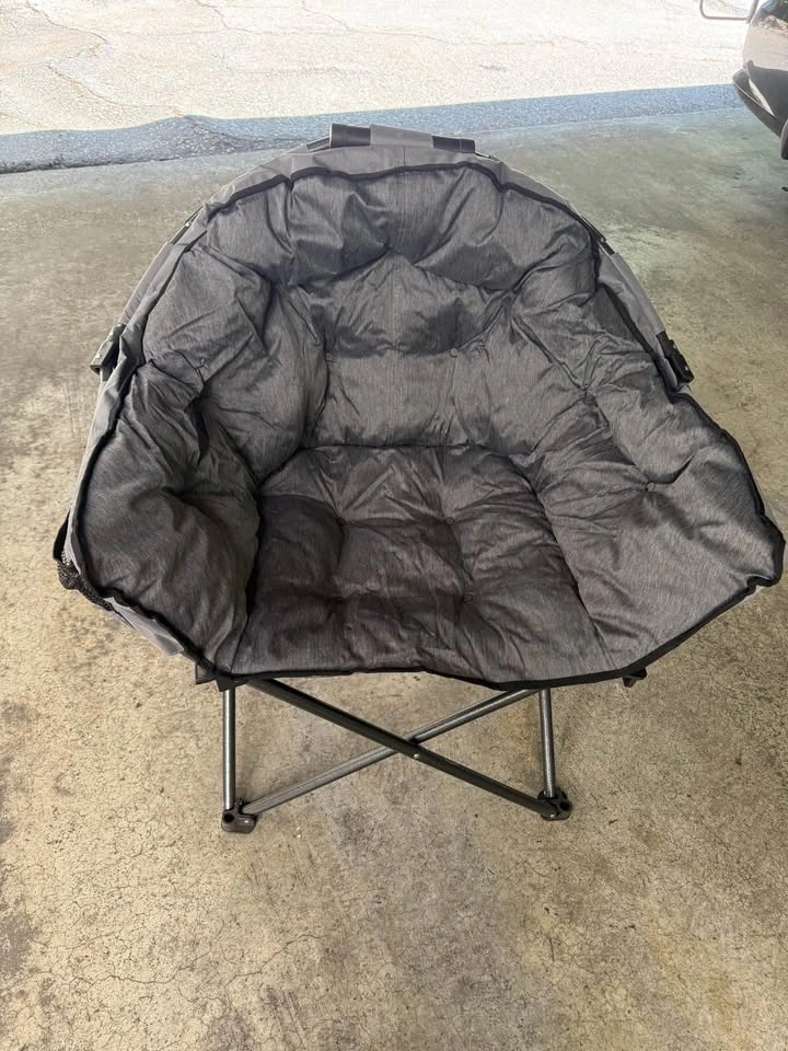 Mac sports padded folding moon chairs - photo 3