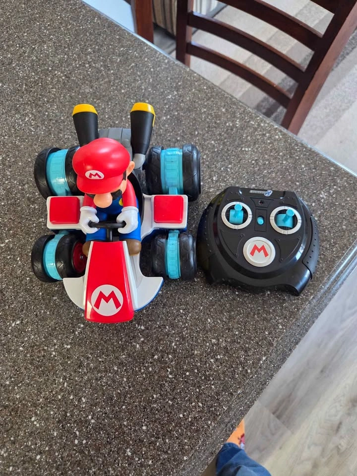 Nintendo Mario Kart 8 Anti-Gravity RC Kart - photo 2