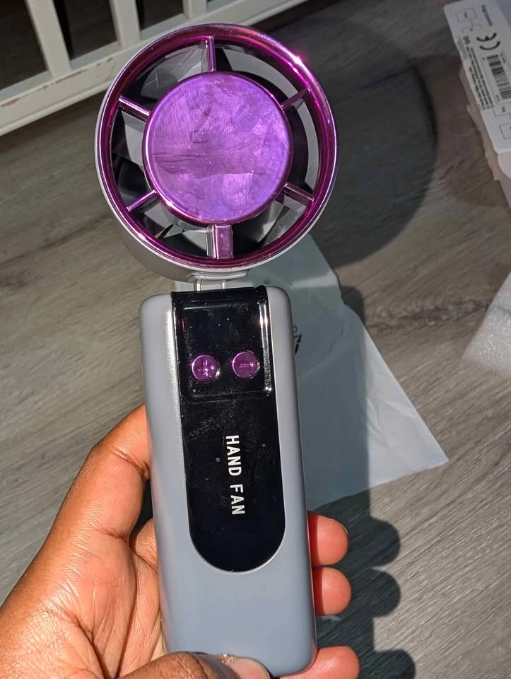 Brand new 2 in 1 mini handheld and neck fan - photo 3