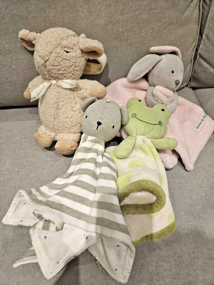 Cloud B Sleep Sheep Sound Machine Bundle