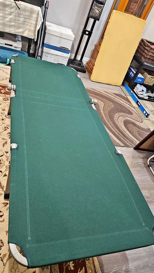 Folding Camping Cot / Portable Sleeping Stretcher Bed – Green