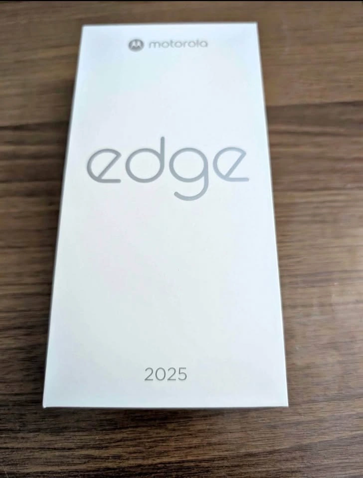 Motorola Edge 2025 TRADES ACCEPTED - photo 2