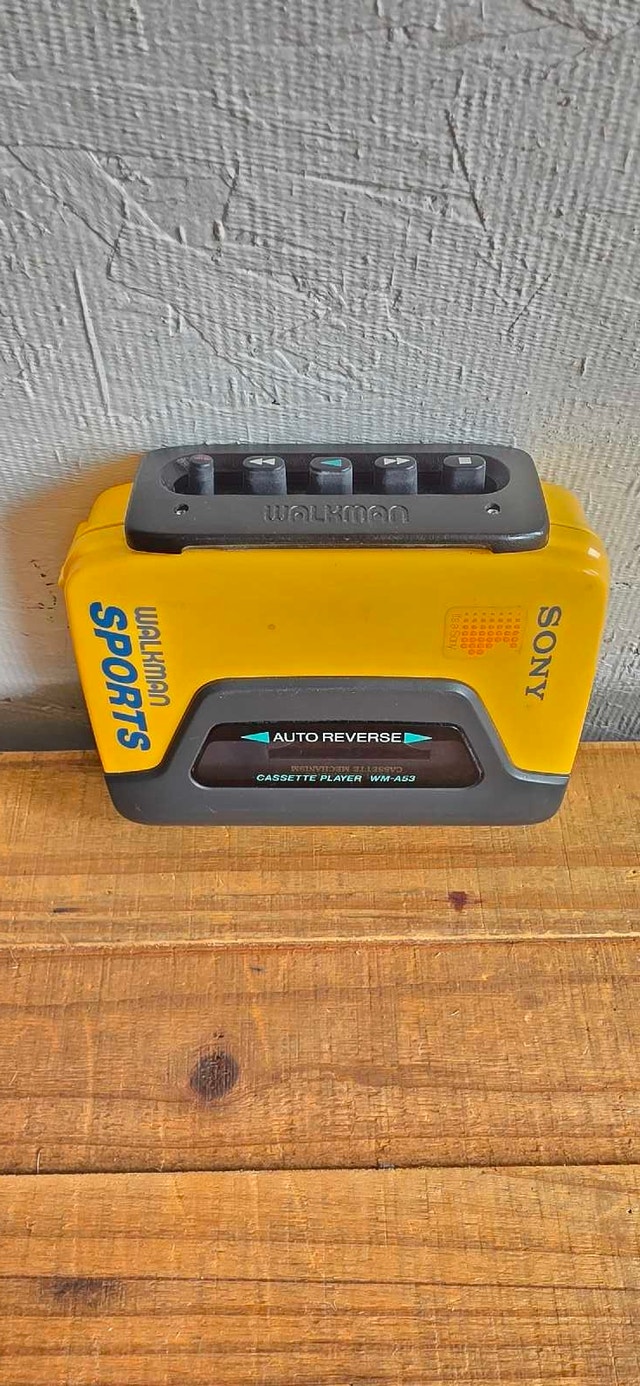 Sony WM-A53 Walkman Cassette Player Sports - photo 2