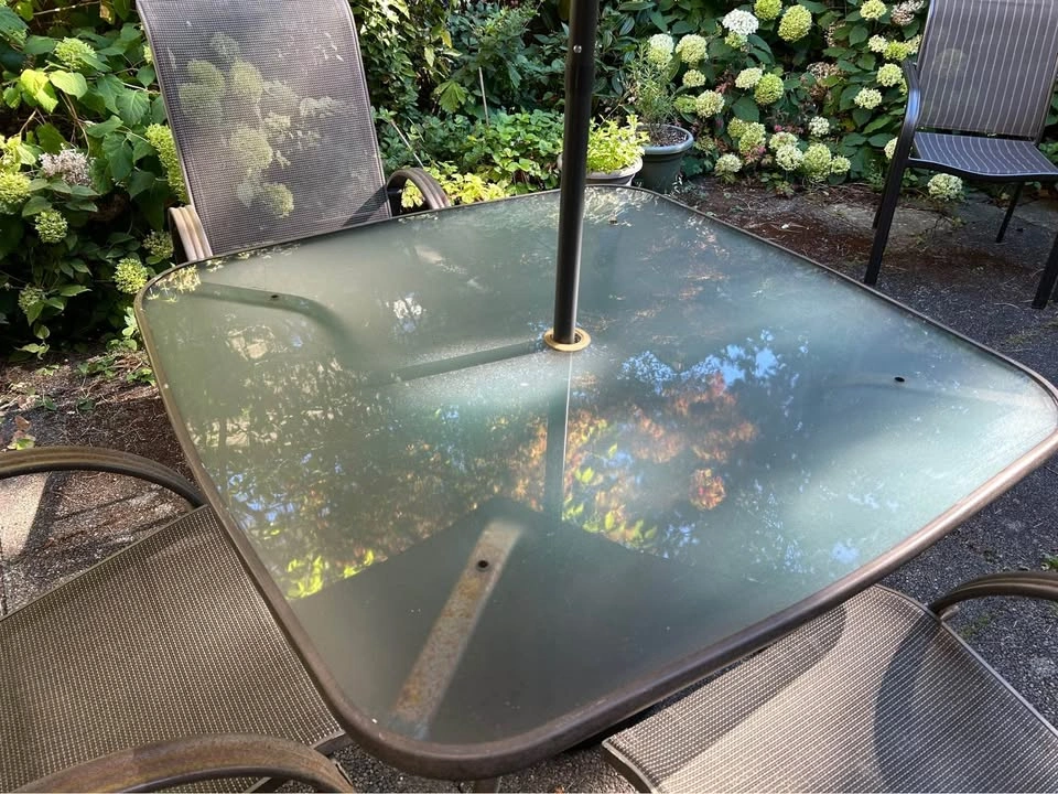 Patio Set - Table and 3 free chairs - photo 2