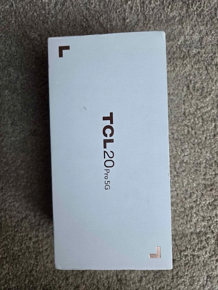 TCL 20 Pro 5G — 256GB — Outstanding Condition, Complete Set - photo 5