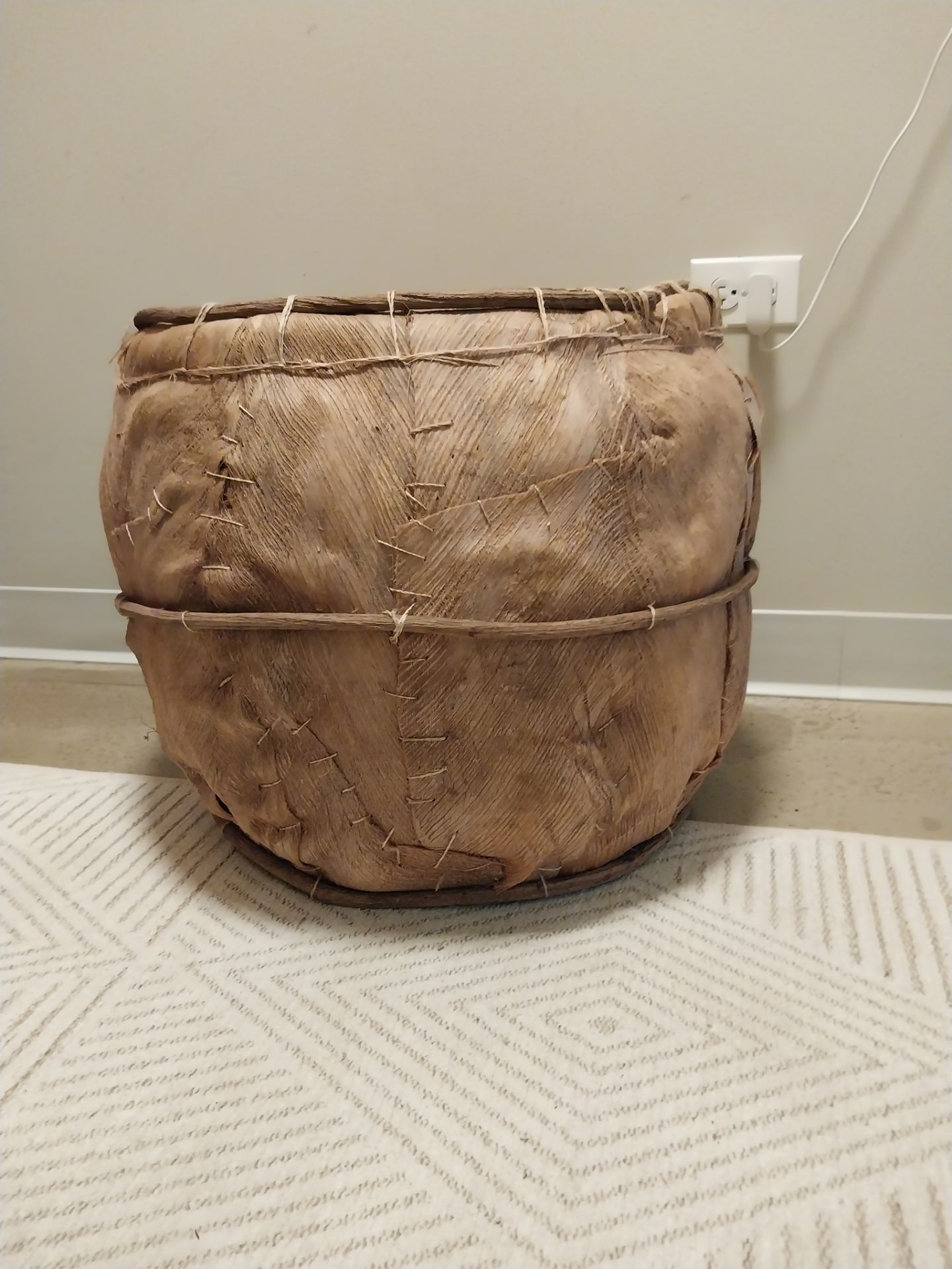 Primitive Hand-Woven Palm Bark Basket – Rustic Boho Decor - photo 2
