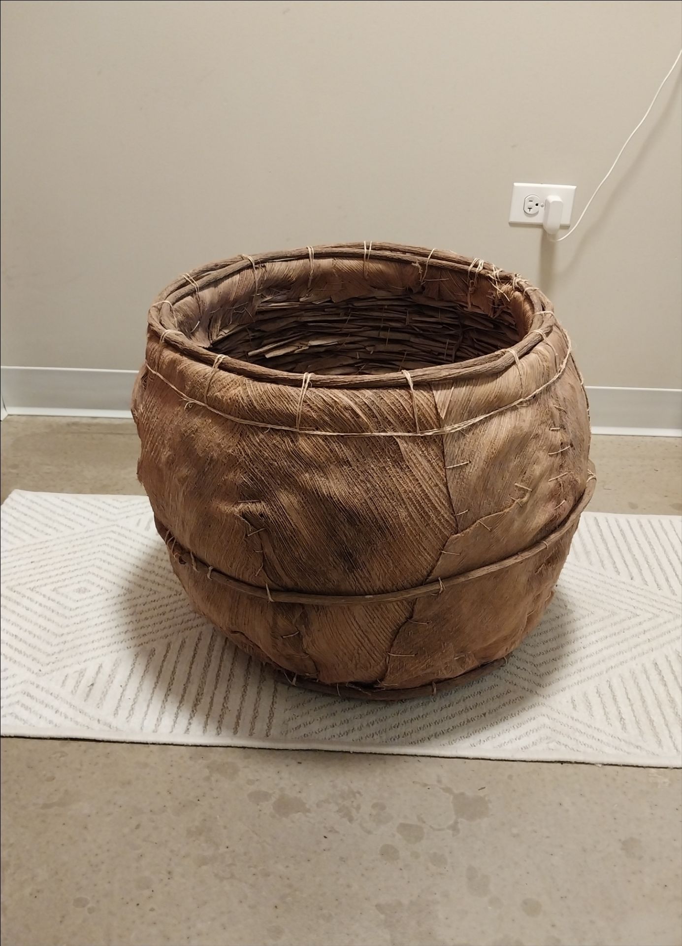 Primitive Hand-Woven Palm Bark Basket – Rustic Boho Decor - photo 3