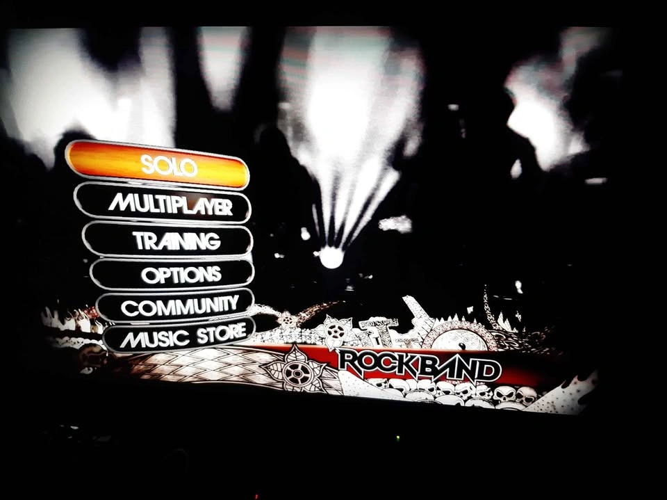 Xbox 360 Beatles Rock Band Hofner Bass Guitar Controller - photo 2
