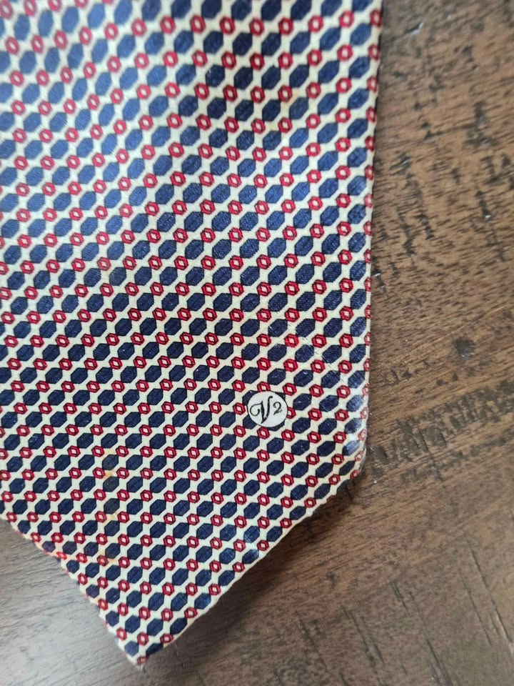 Versace Classic V2 Silk Necktie – Geometric Pattern - photo 3