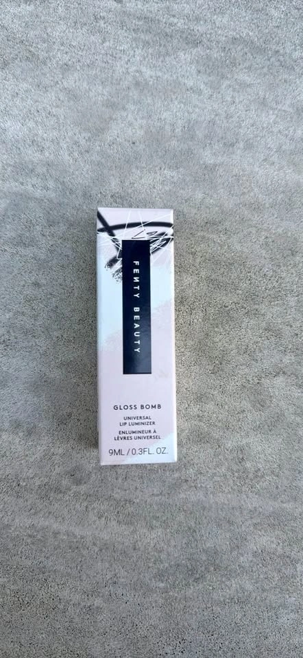 Fenty Beauty Gloss Bomb Universal Lip Luminizer