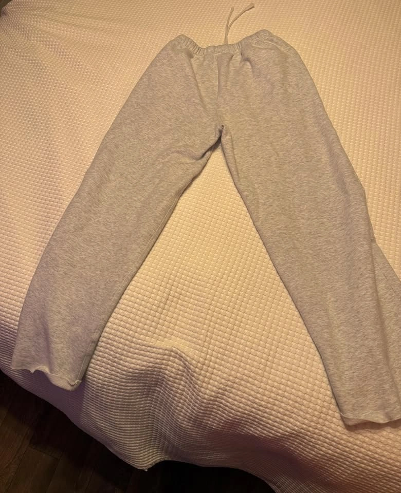 SKIMS Straight-Leg Sweatpants - Light Heather Gray (Size M) - photo 3