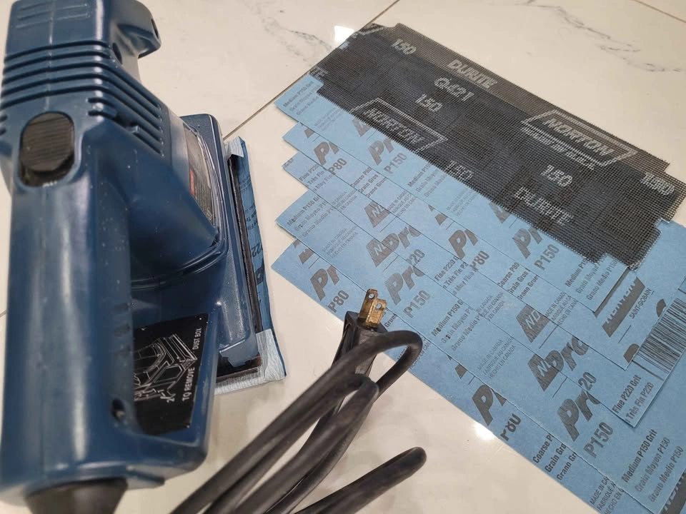 Like new RYOBI S 45 SHEET SANDER WITH FEW SHEETS - photo 5