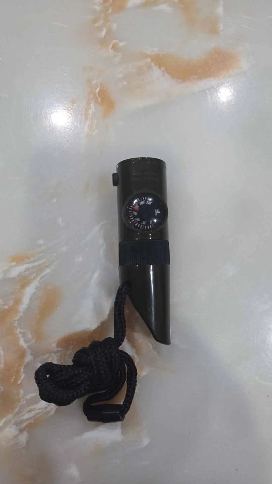 3-in-1 Green Survival Whistle with LED, Thermometer, Magnifier - photo 2