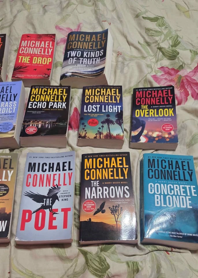 13 Michael Connelly novels - photo 3