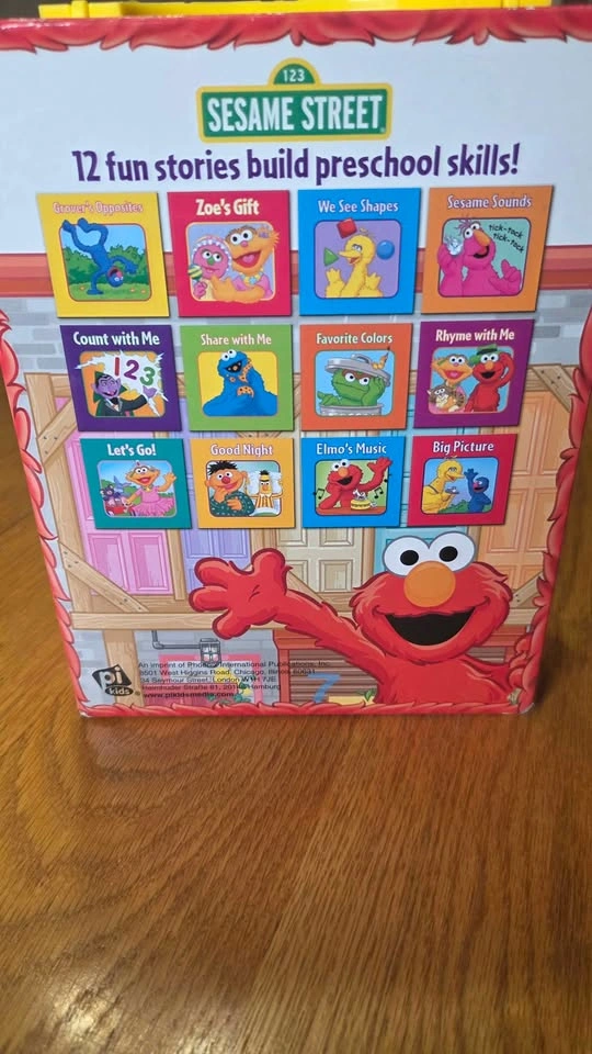 Sesame Street: My First Library 12-board book block set - photo 4
