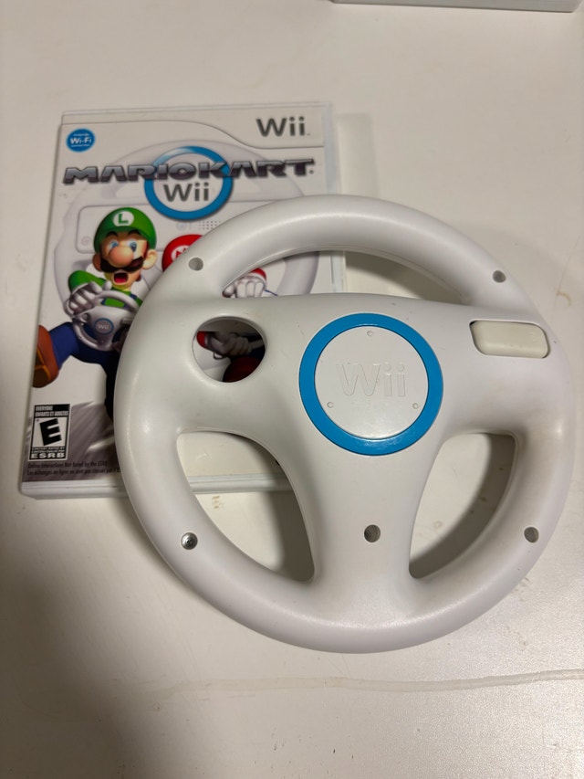 Mario Kart Wii w/ Wheel