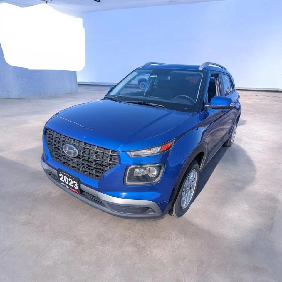 2023 Hyundai Venue Preferred - photo 2