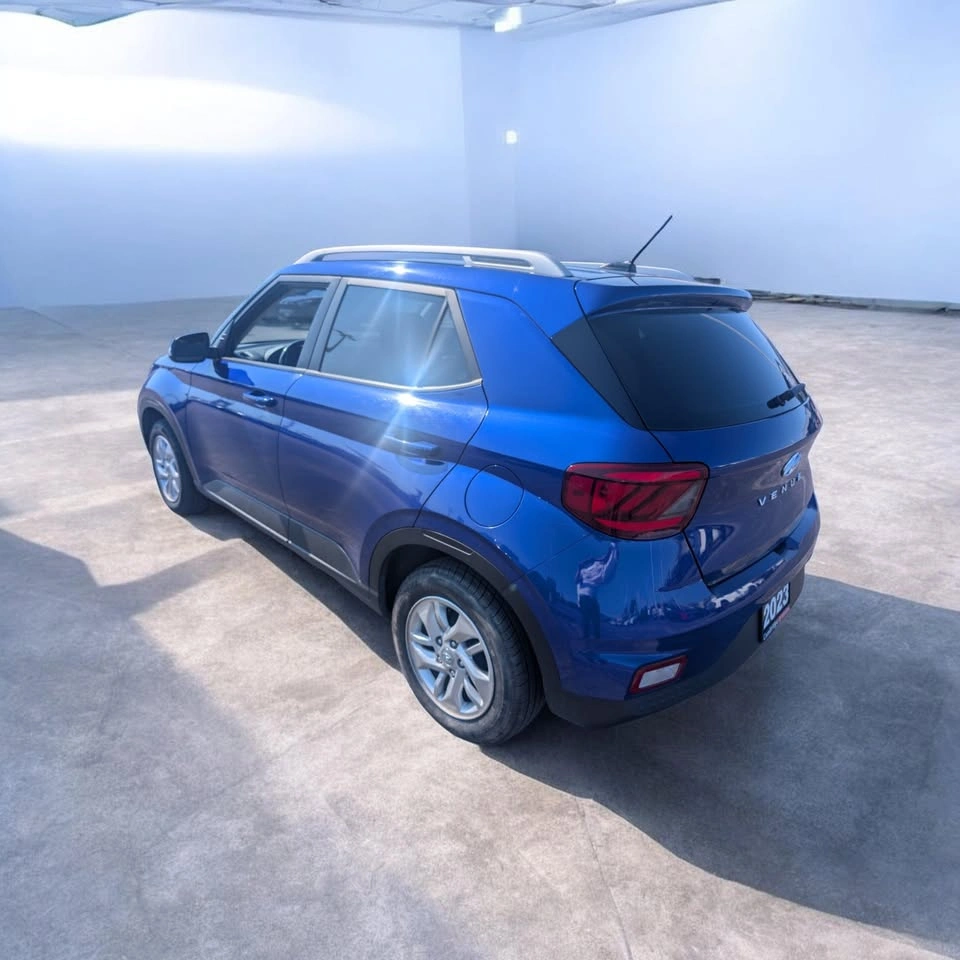 2023 Hyundai Venue Preferred - photo 4