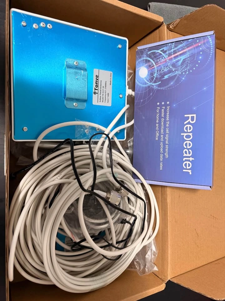 Cell Phone Signal Booster 5,000 Sq - photo 2