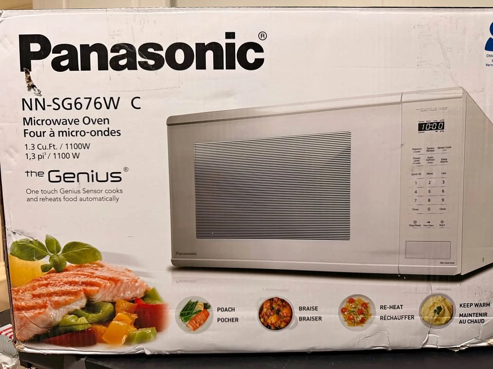Panasonic NNSG676WC Microwave