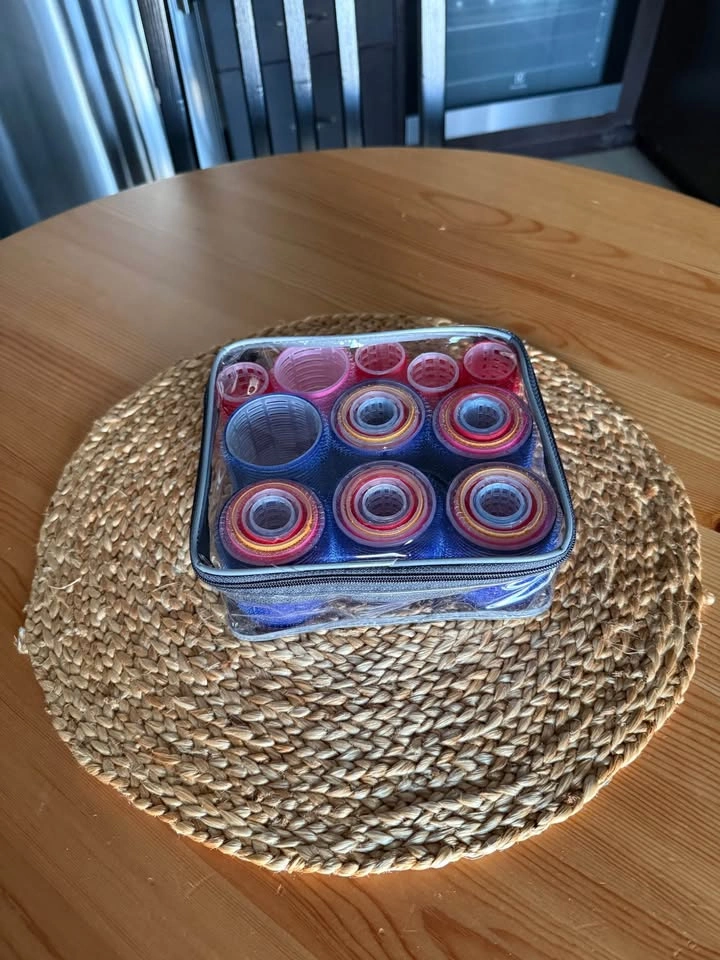 Velcro Hair Roller Set with Carrying Case - photo 5
