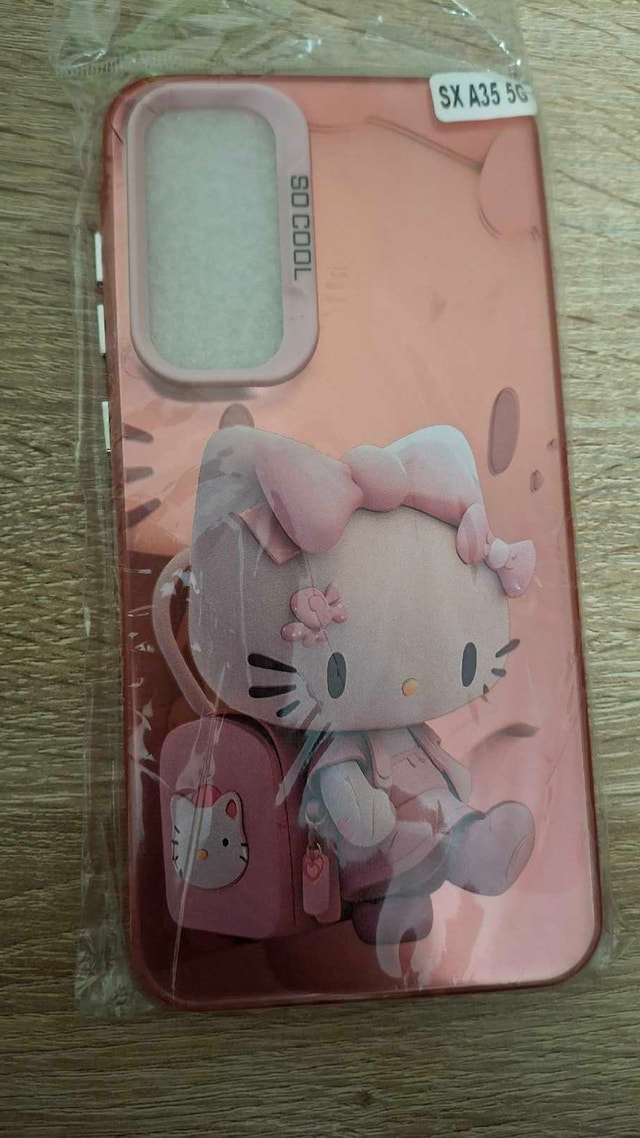 Brand new unused hello kitty Samsung A35 5G phone case