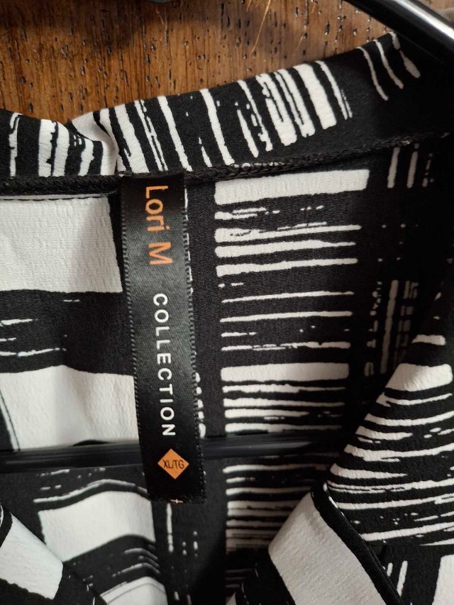 Brand new unused Lori M dress - photo 3